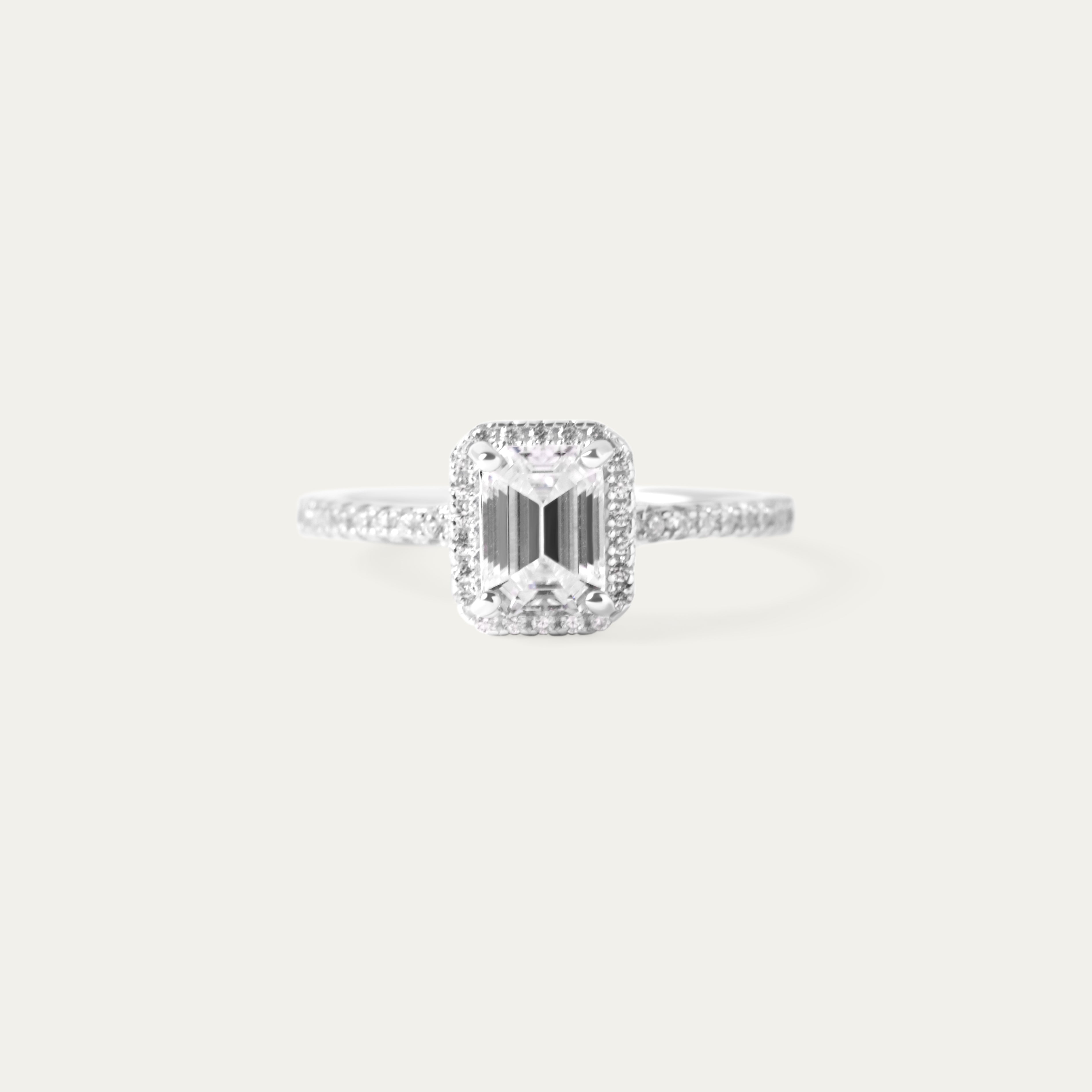 Emi 1.0ct Moissanite Ring (925 Sterling Silver, Size 7)